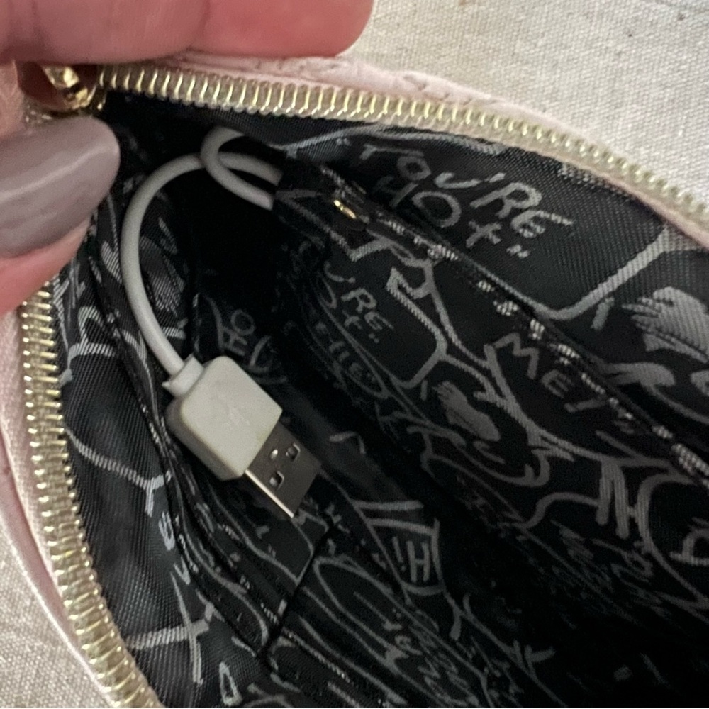 Betsey Johnson Pink Heart Purse - Picture 5 of 5